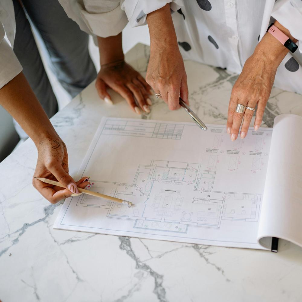 Planowanie budowy domu: Od czego zacząć i jak prawidłowo przygotować dokumenty?